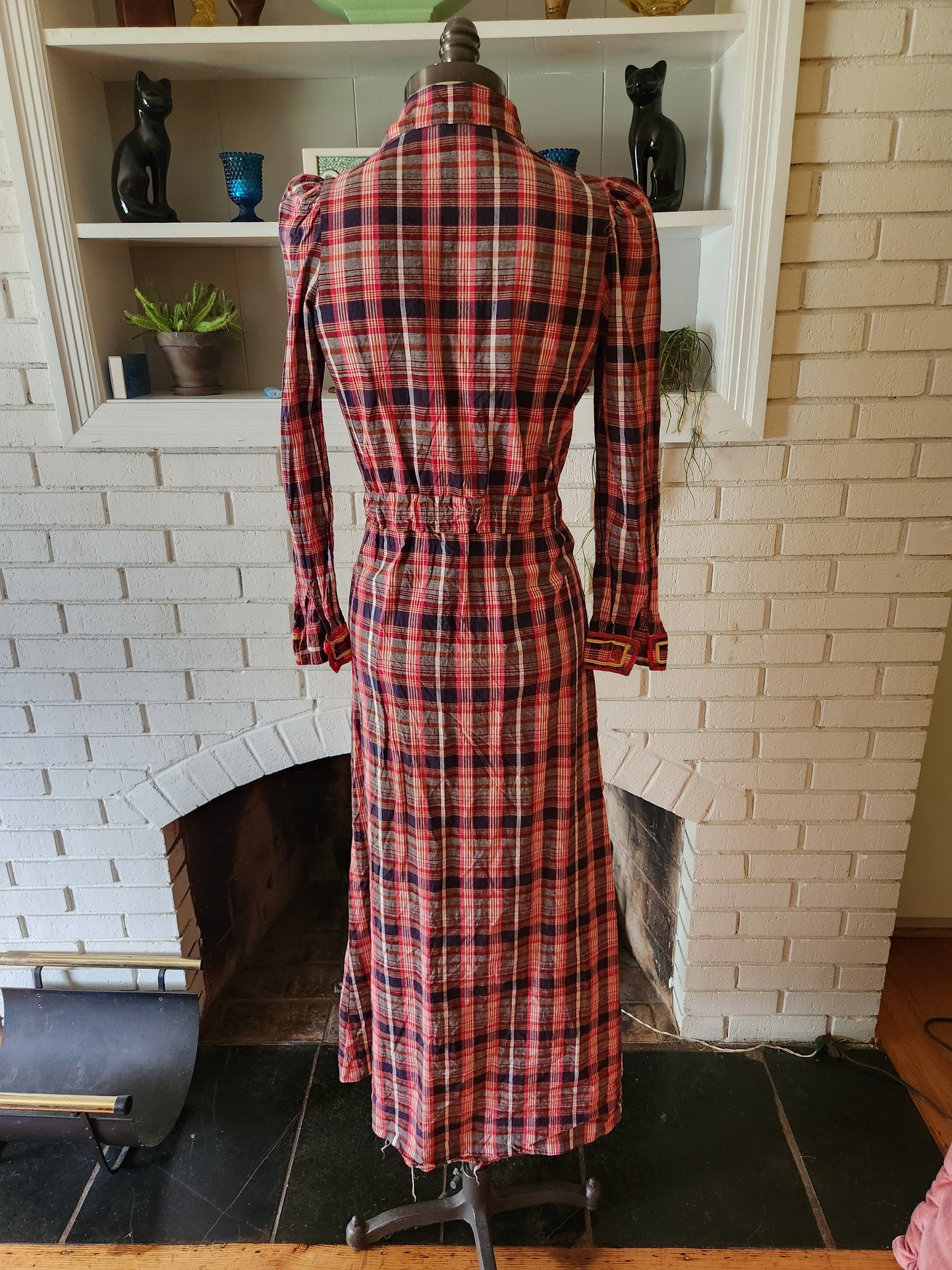 Vintage Long Sleeve Plaid Dress by Artbro