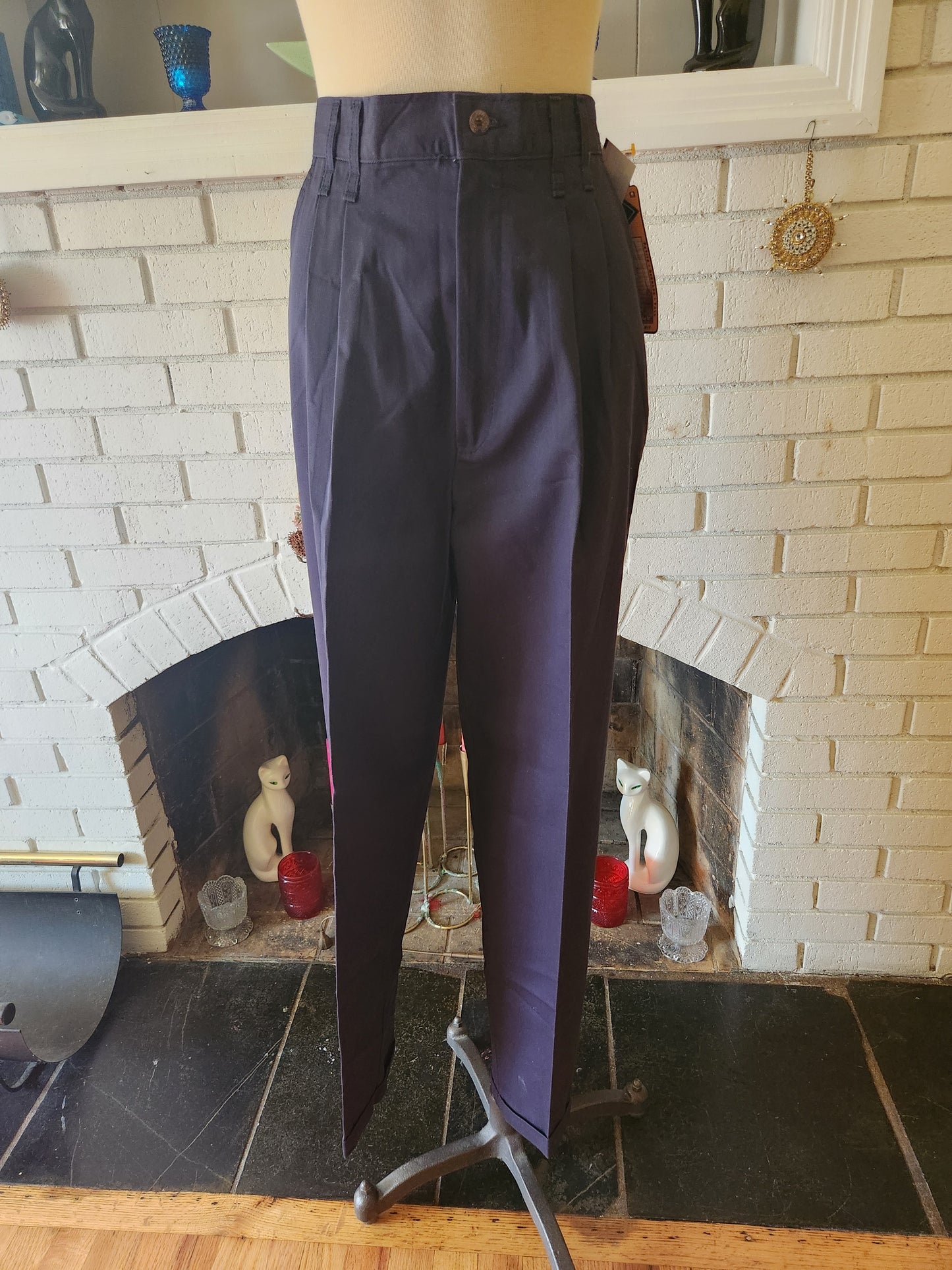 Vintage Pleated Pants by Chic UNWORN!