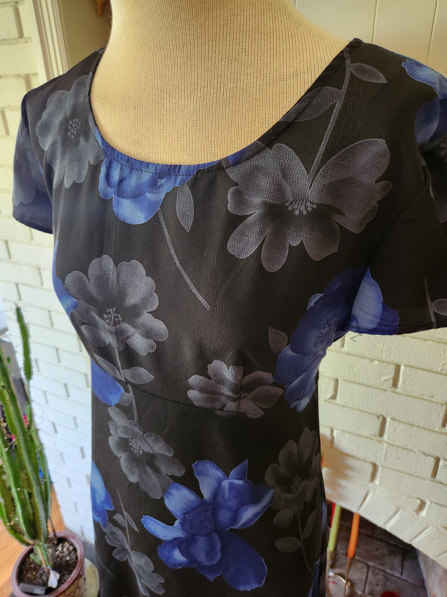 Vintage Short Sleeve Dress by La Belle