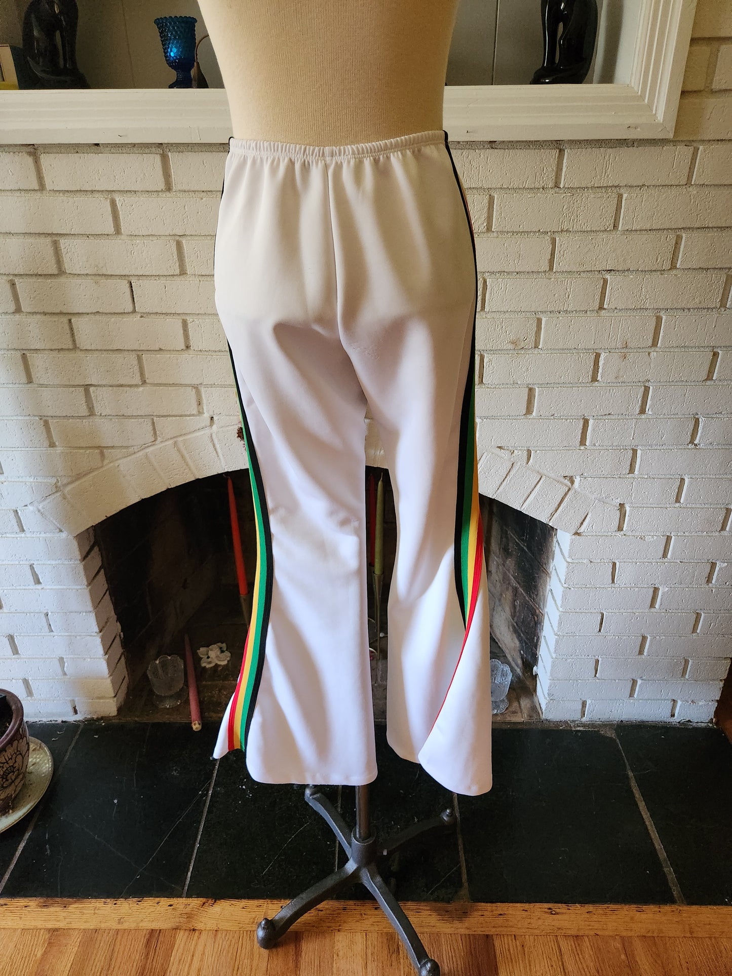 Vintage White Sporty Pants by Cleo Apparel