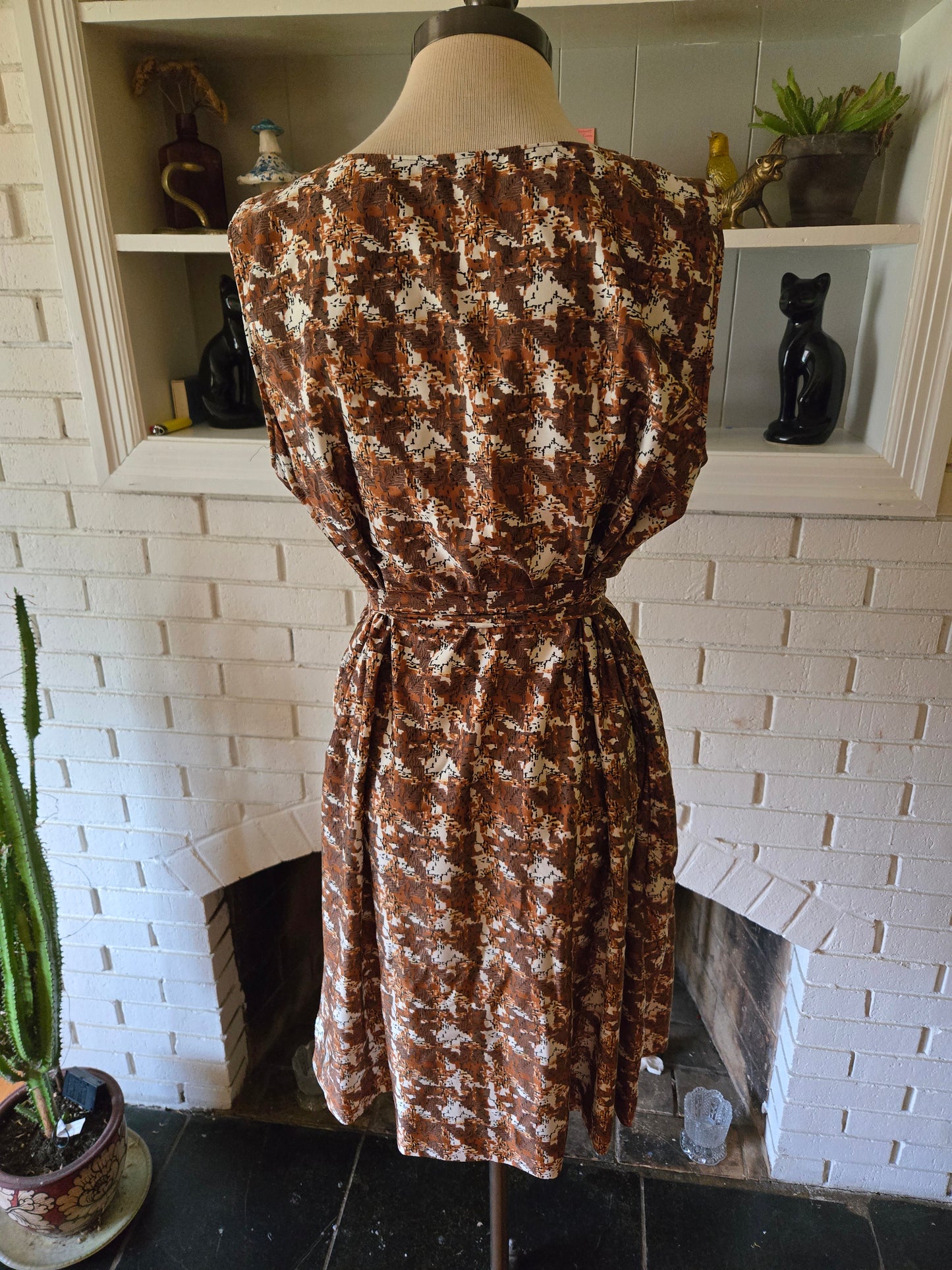 Vintage Hand Made Sleeveless Dress from the 1970s