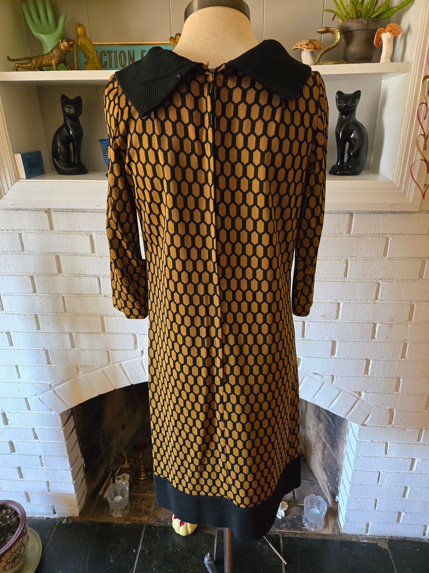 Vintage Short Sleeve Honeycomb Dress