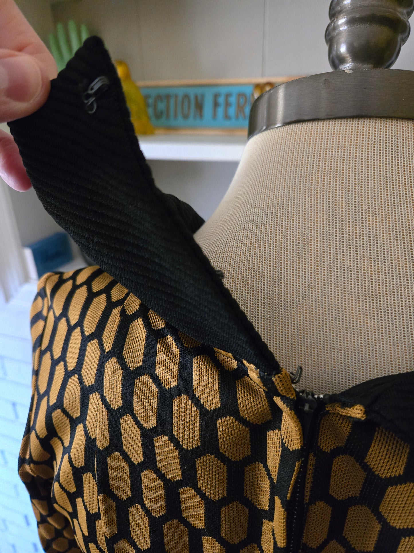 Vintage Short Sleeve Honeycomb Dress