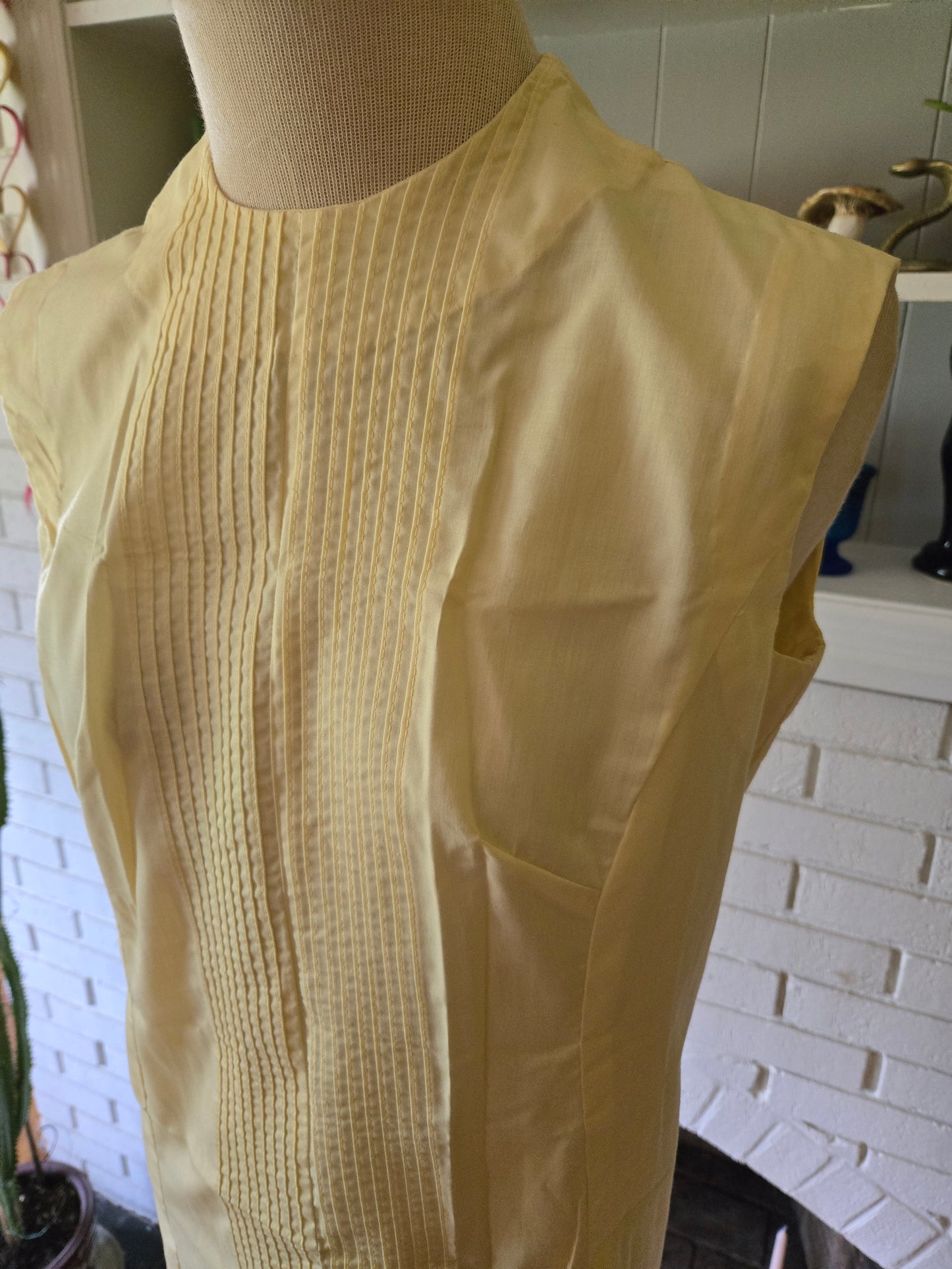 Vintage Sleeveless Yellow Dress
