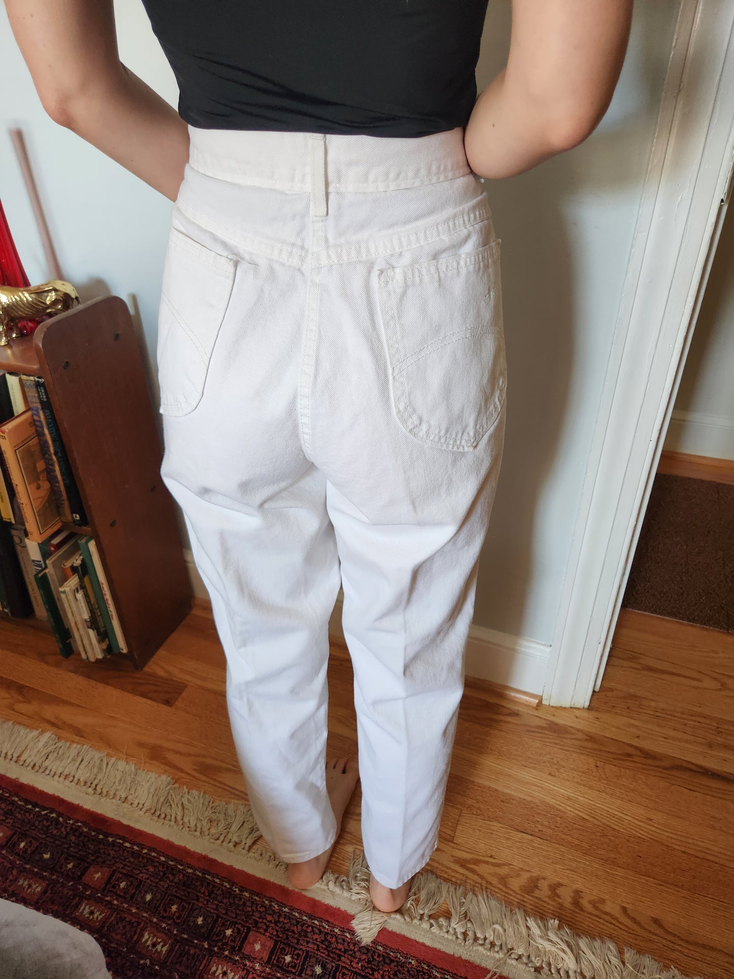 Vintage White Jeans by Chic