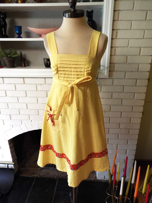 Vintage Sleeveless Yellow and Floral Dress
