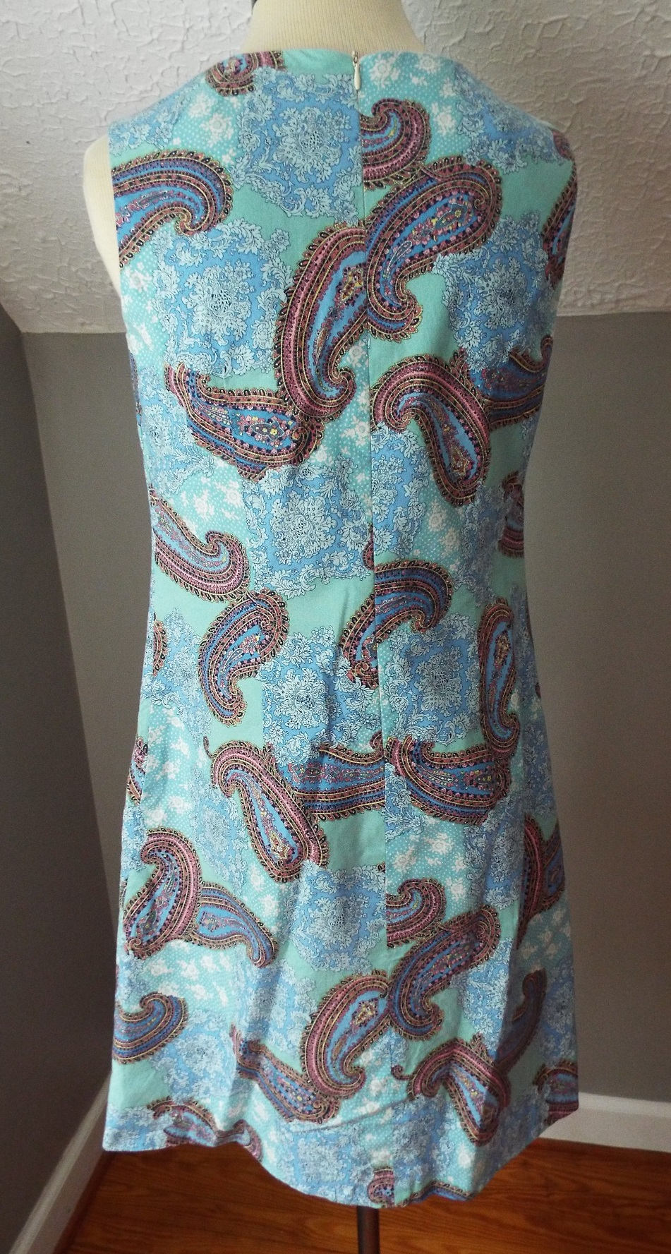 Vintage Sleeveless Blue Paisley Dress