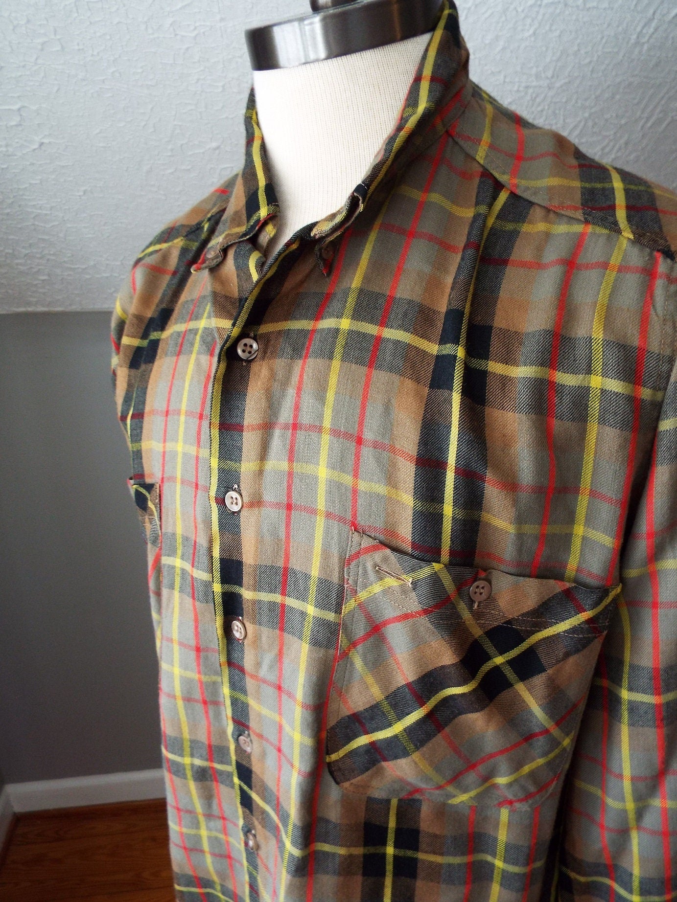Vintage Long Sleeve Button Down Plaid Shirt by Benetton