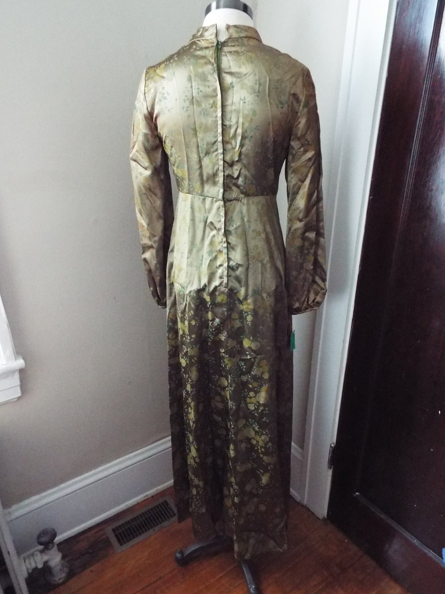 Vintage UNWORN Long Sleeve Olive Gold Floral Dress