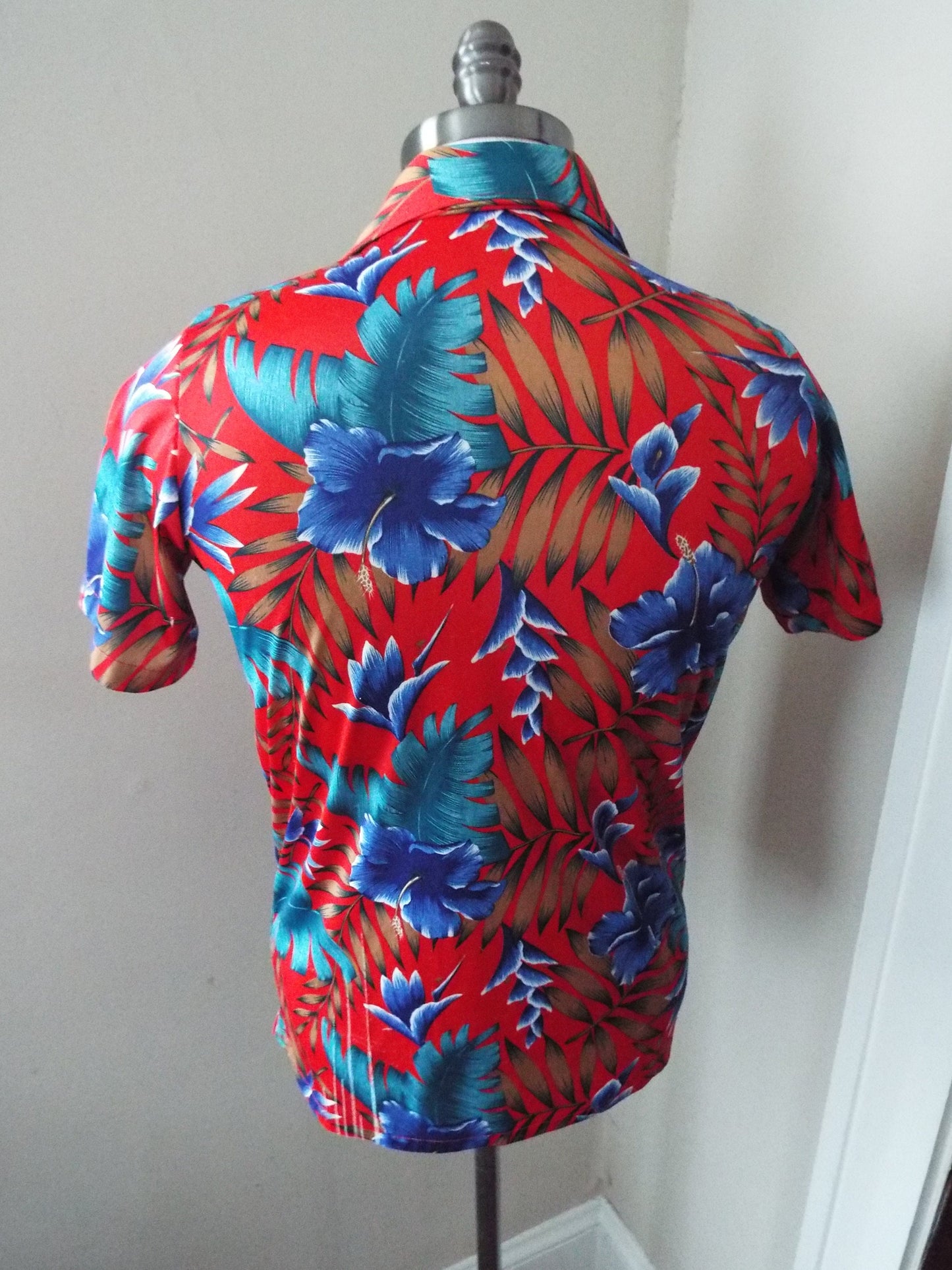Vintage Short Sleeve Button Down Hawaiian Shirt by Youngbloods