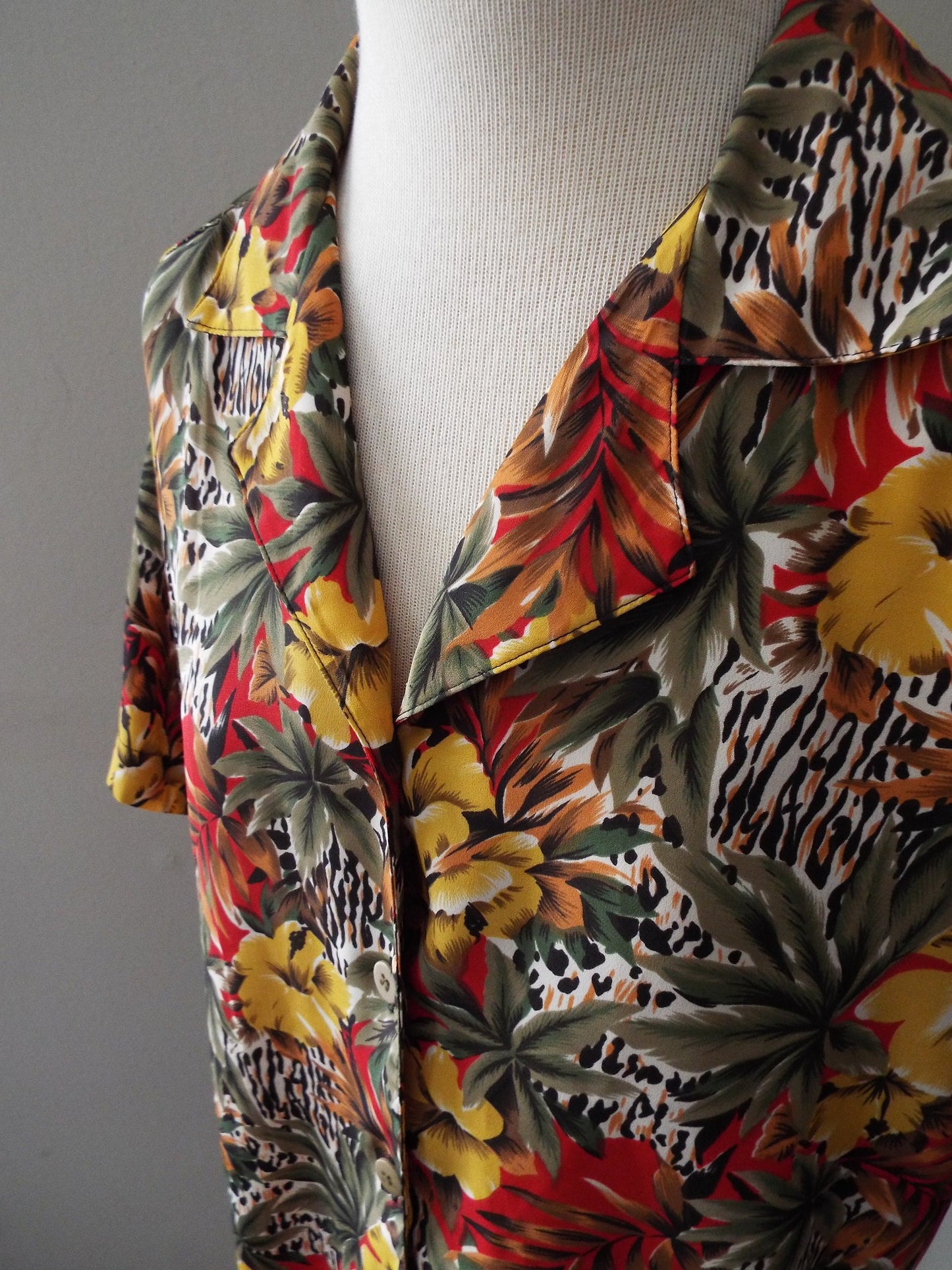 Vintage Short Sleeve Button Down Floral Print Blouse by Notations