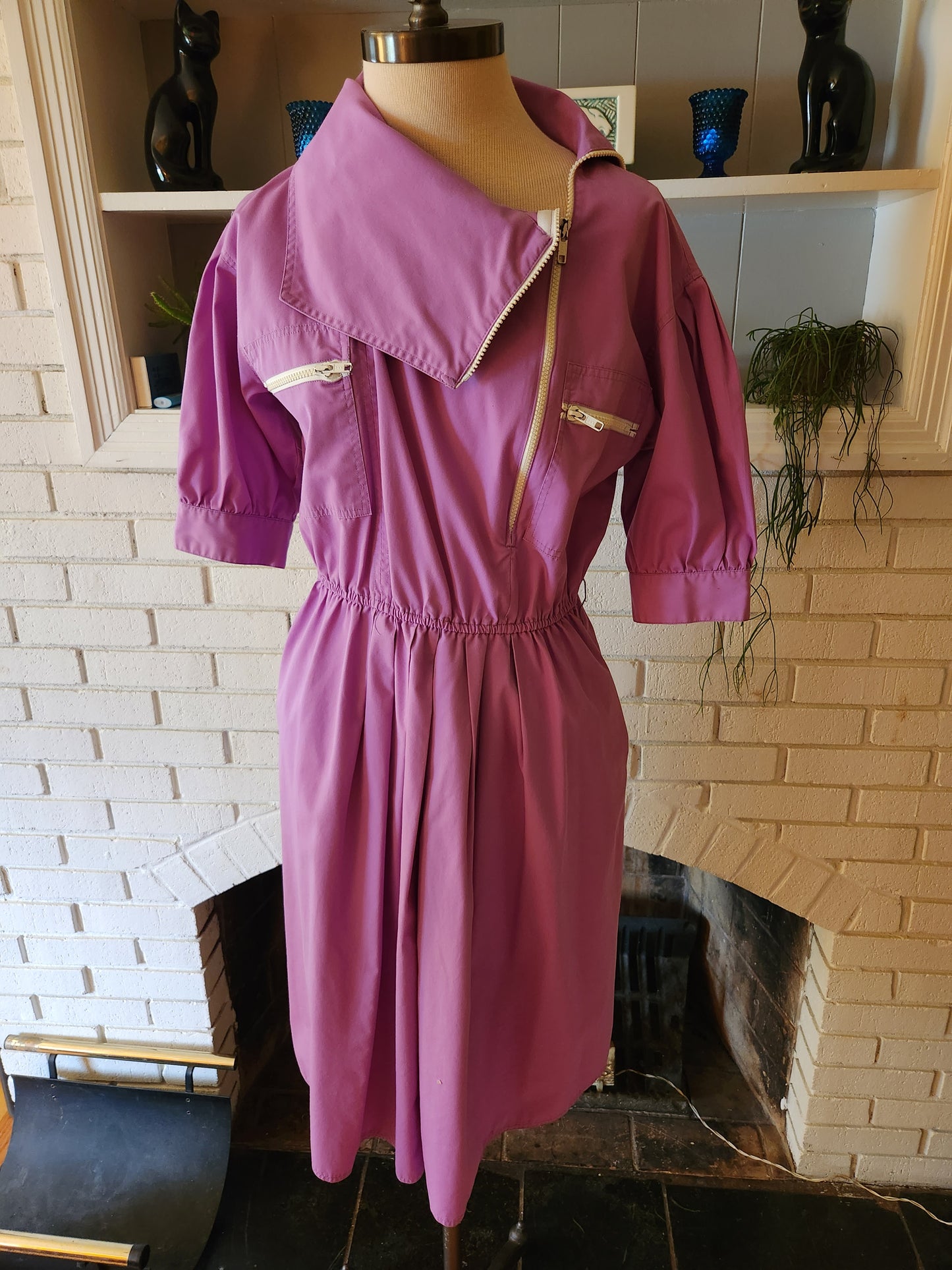 Vintage Purple Short Sleeve Dress with Zippers