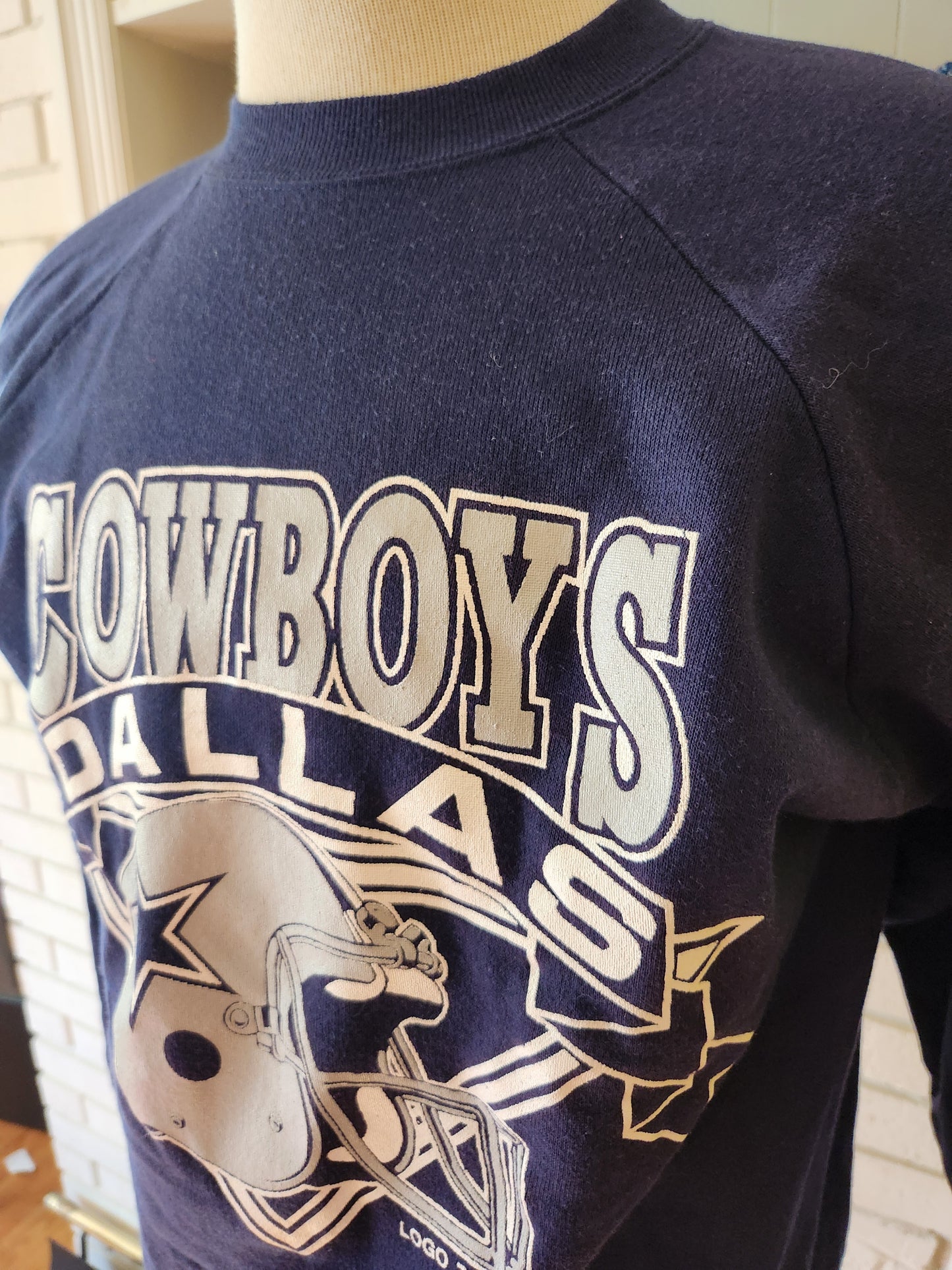 Vintage Dallas Cowboys Sweatshirt by Logo 7