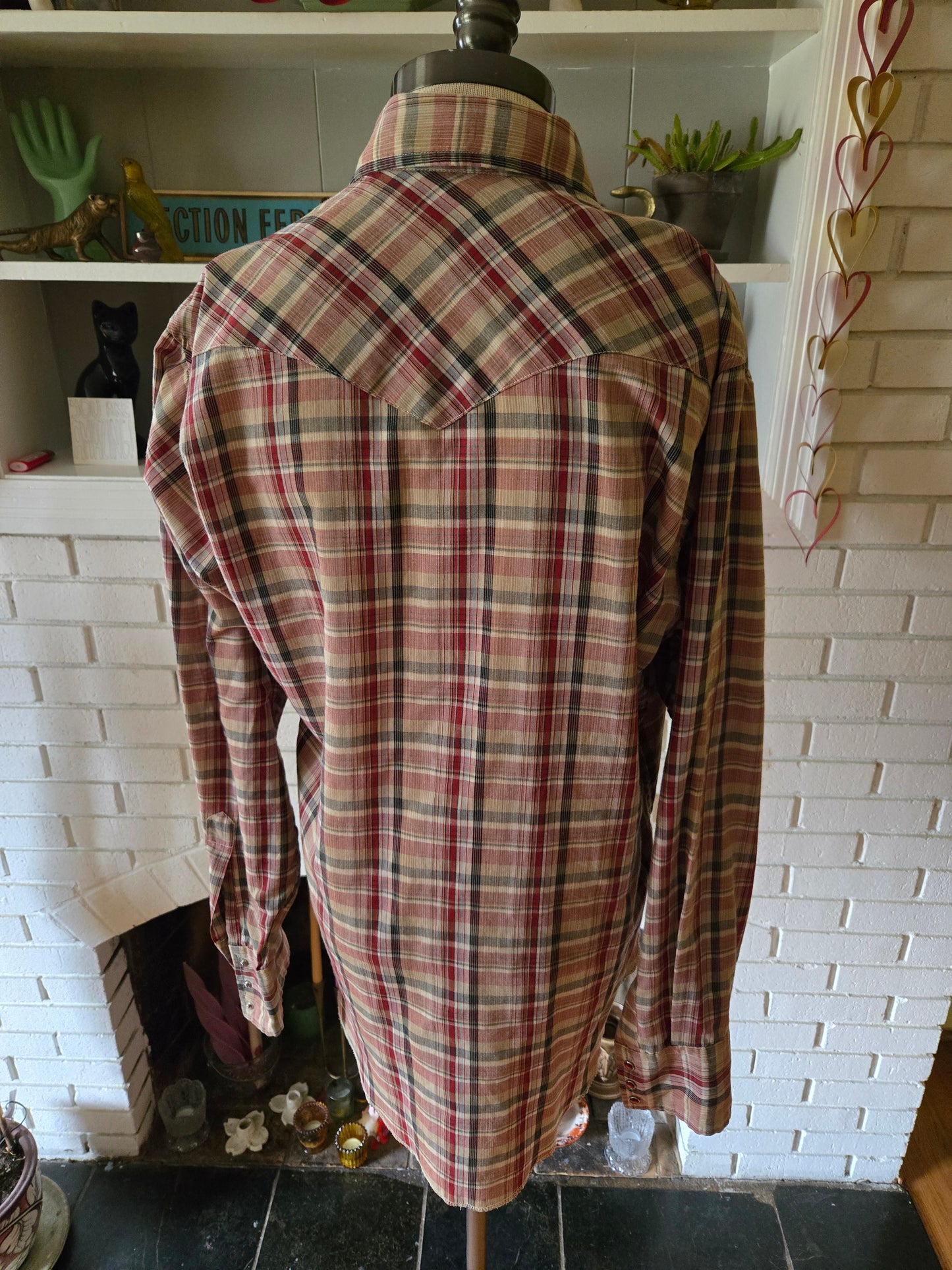 Vintage Long Sleeve Button Down Western Snap Shirt by Wrangler
