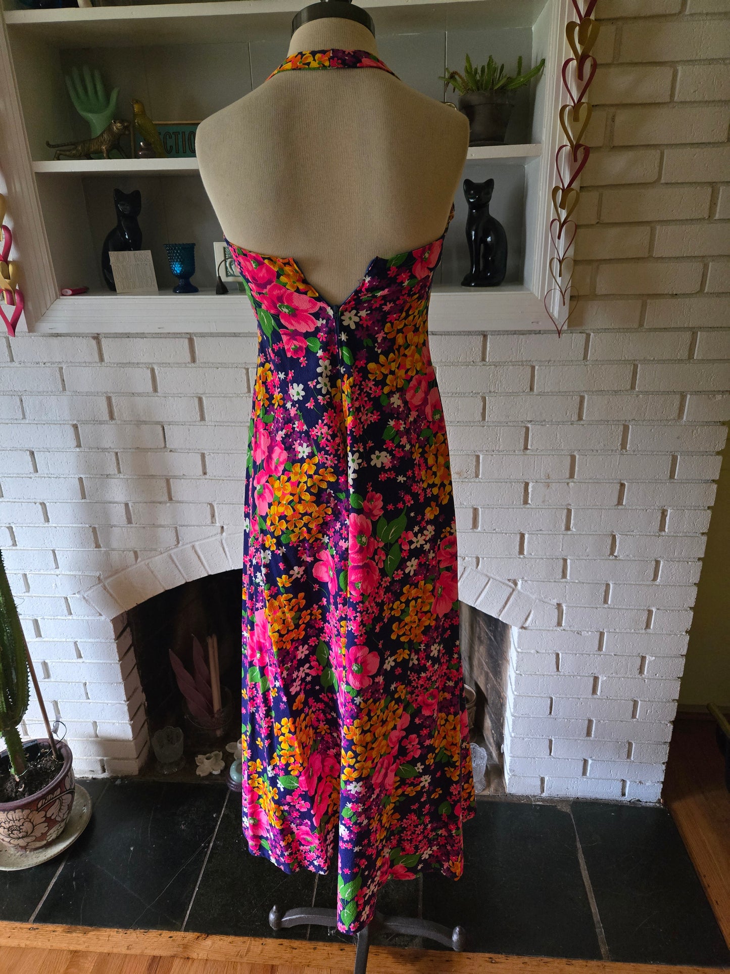 Vintage Sleeveless Floral Print Dress