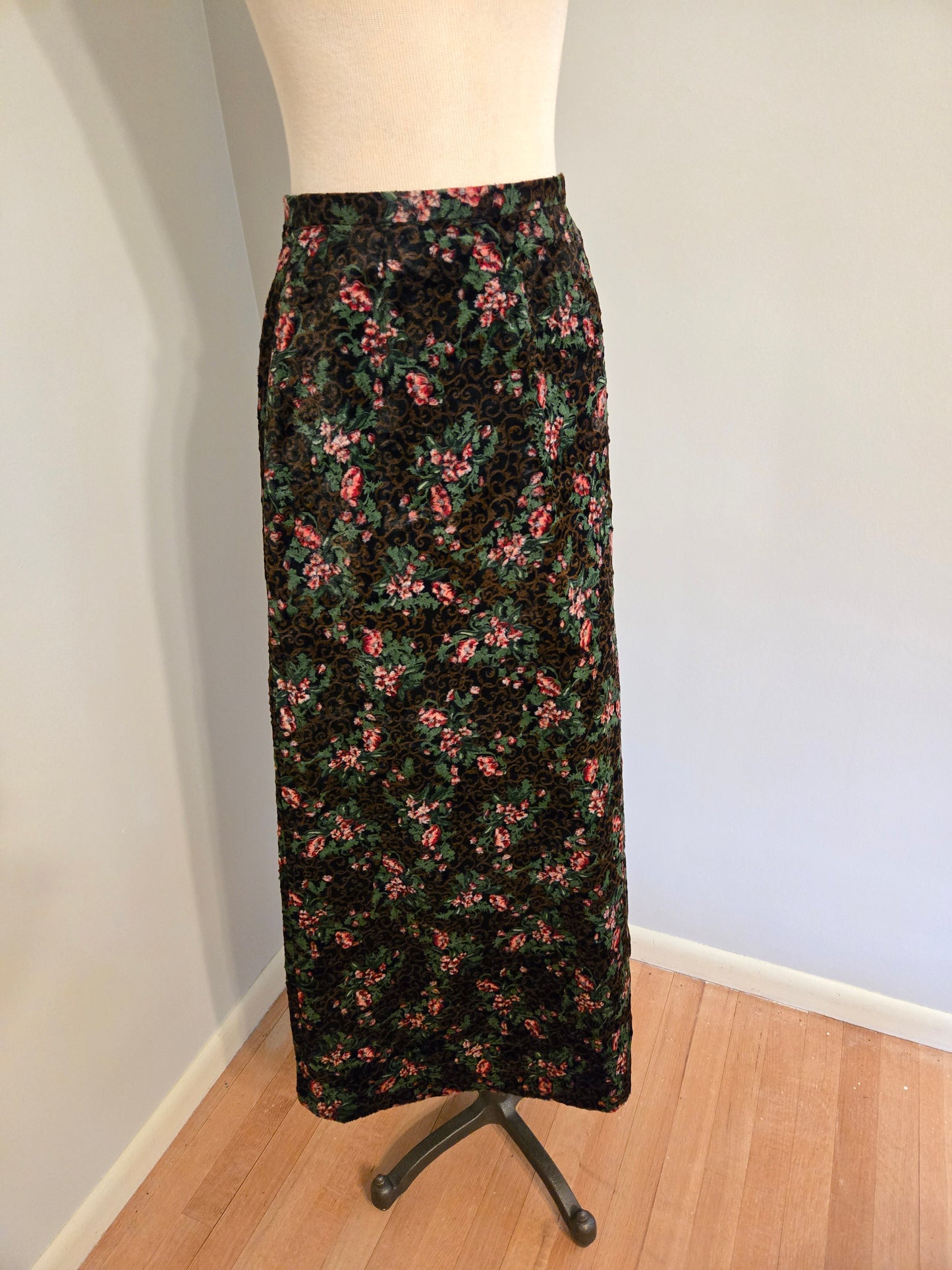 Vintage Velvety Floral Print Maxi Skirt
