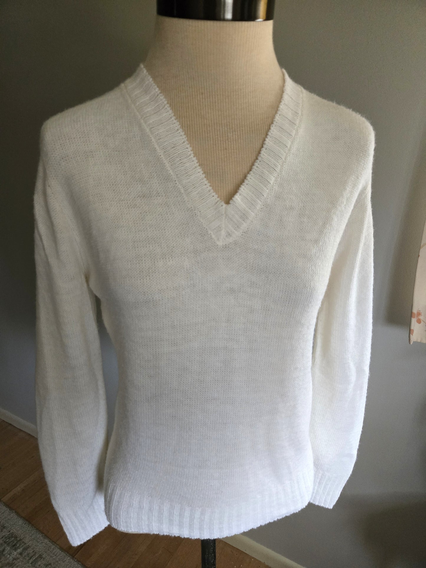 Vintage Long Sleeve White Sweater by Bel Mor