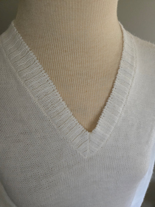 Vintage Long Sleeve White Sweater by Bel Mor