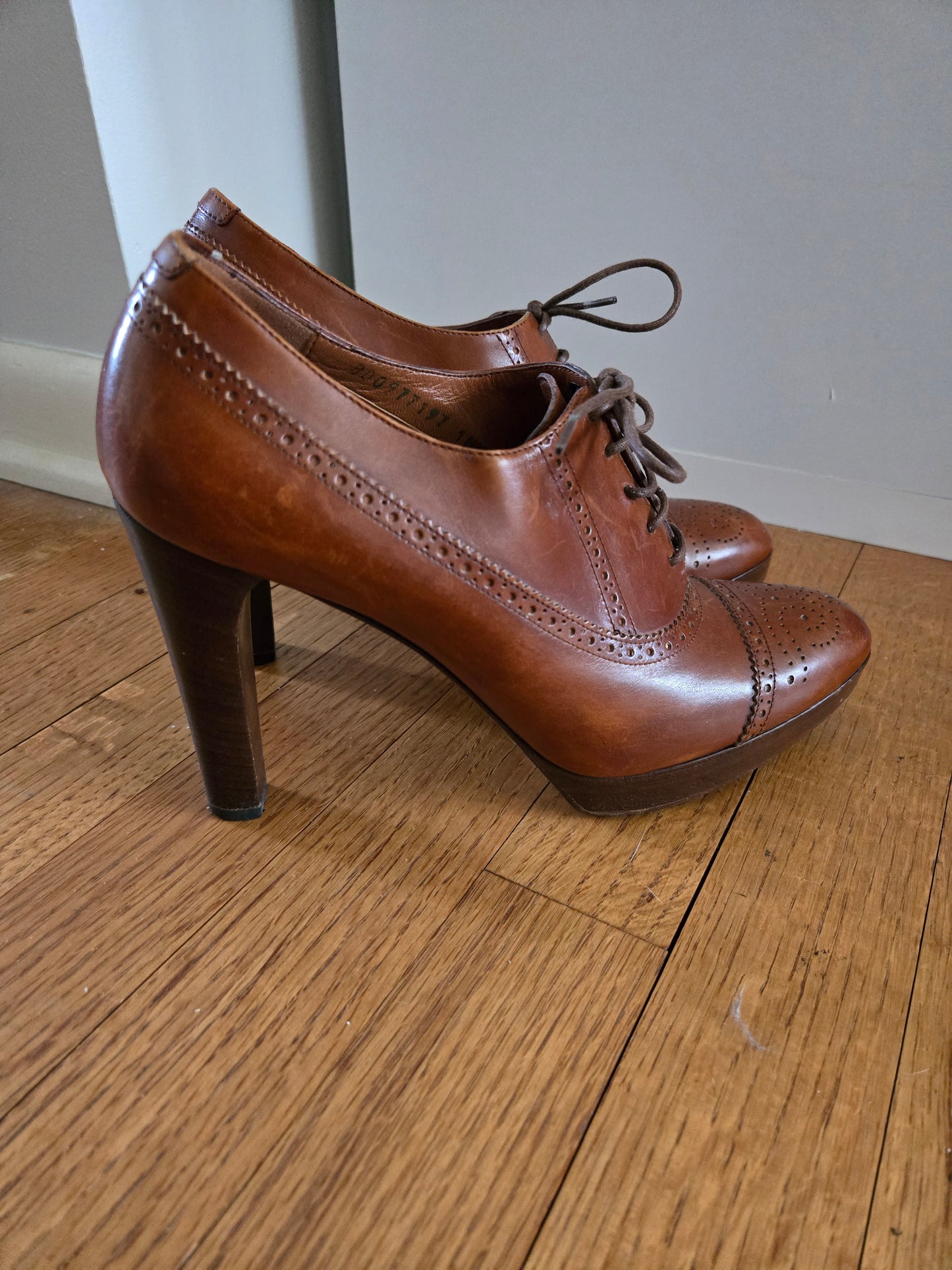 Vintage Ralph Lauren Purple Label Leather Oxford Pumps