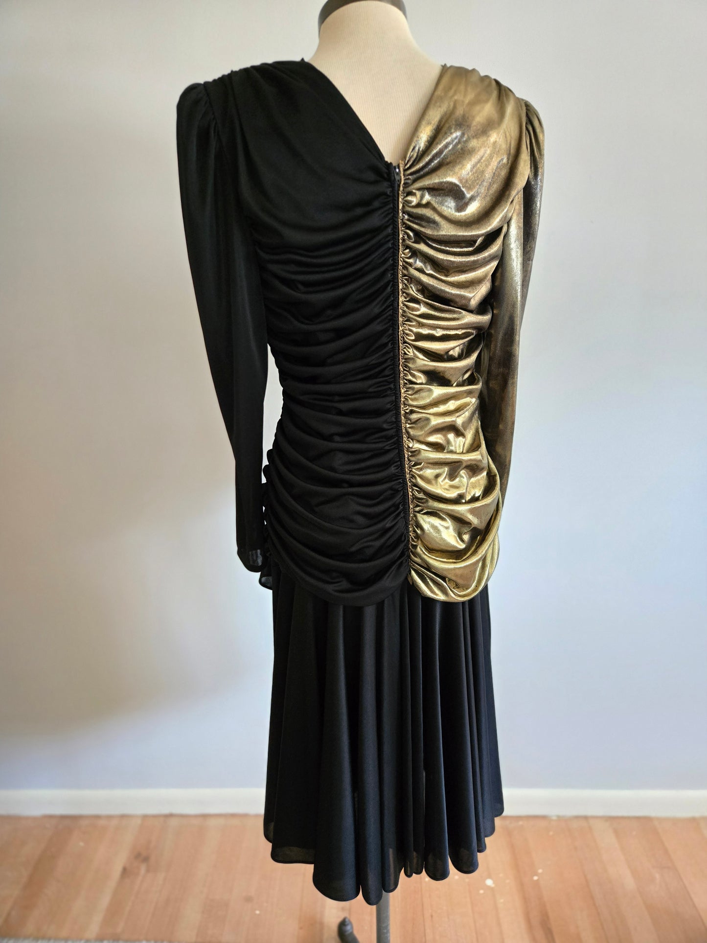 Vintage Long Sleeve Gold and Black Dress by Filigree