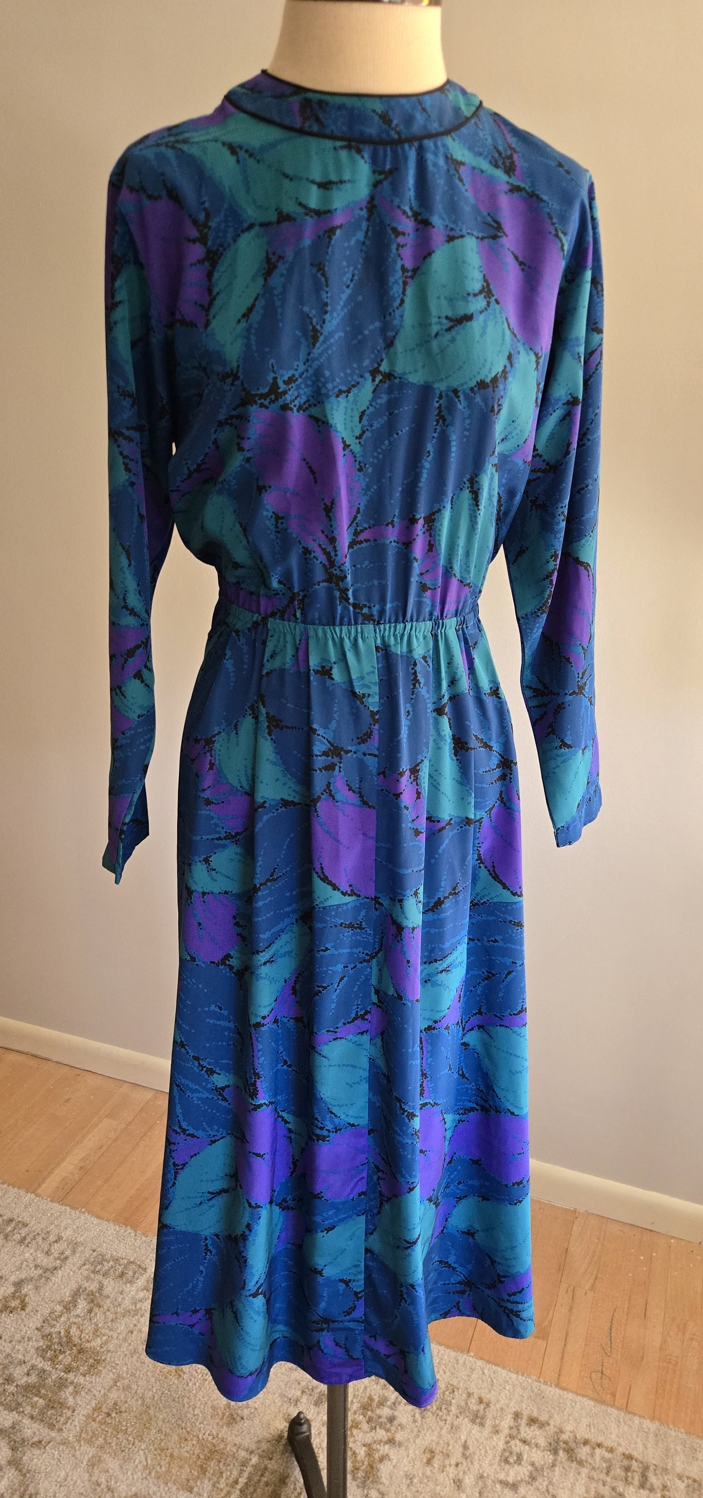 Vintage Long Sleeve Floral Print Dress by Malia