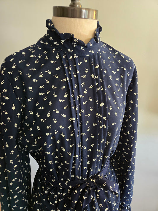 Vintage Long Sleeve Blue and White Floral Print Dress