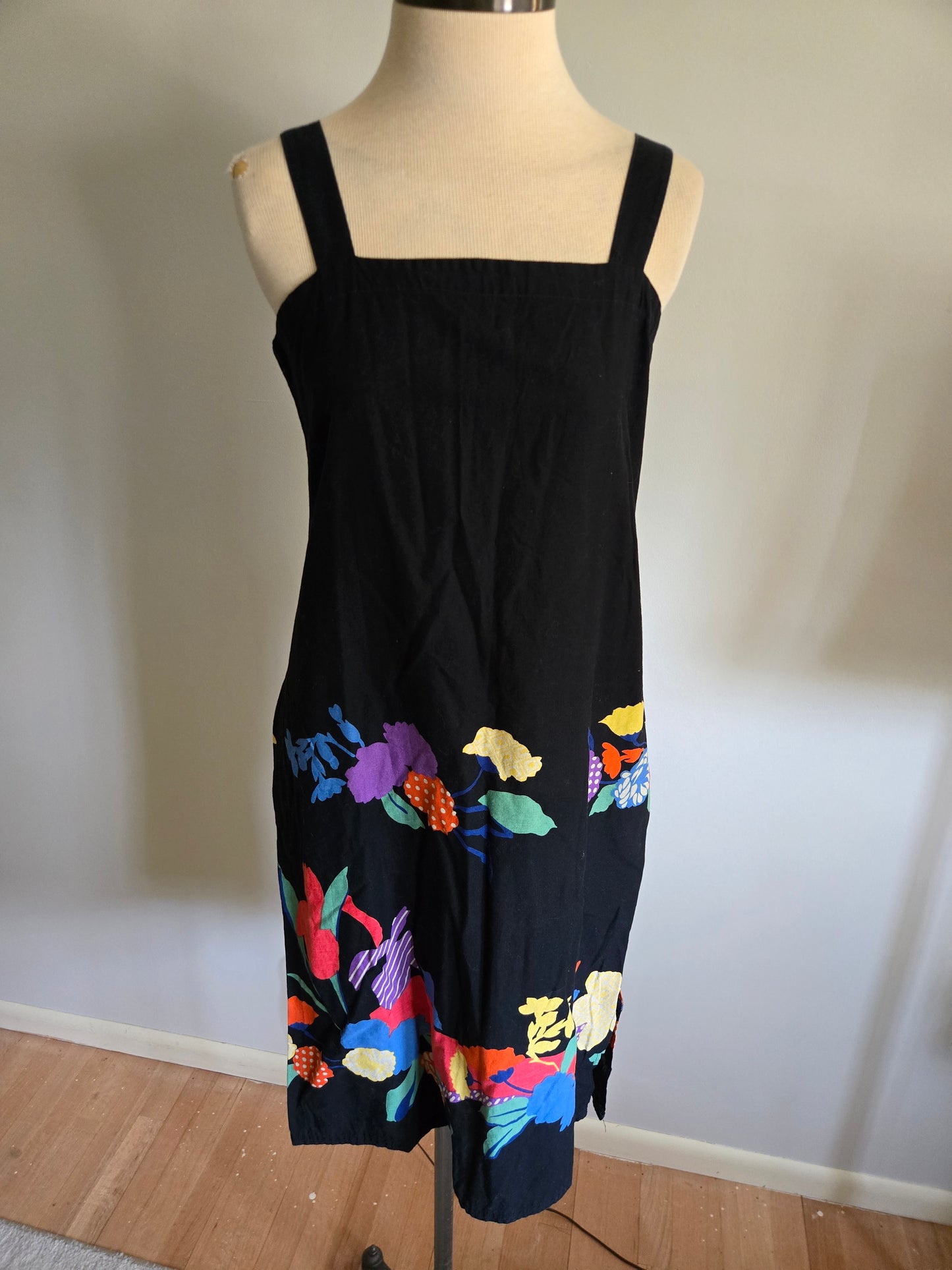 Vintage Sleeveless Black Floral Print Dress