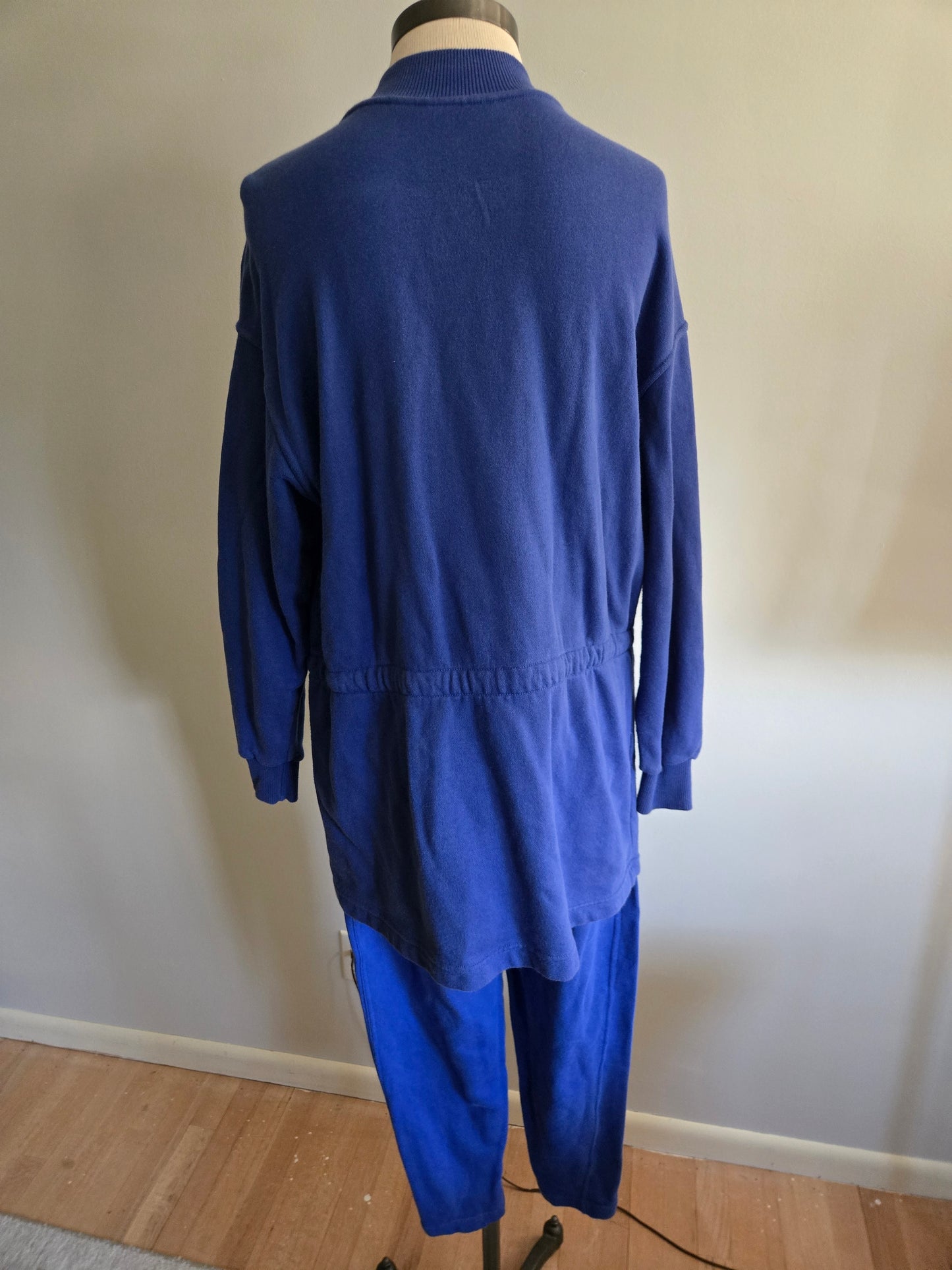 Vintage Long Sleeve Two Piece Blue Sweatsuit by DKNY