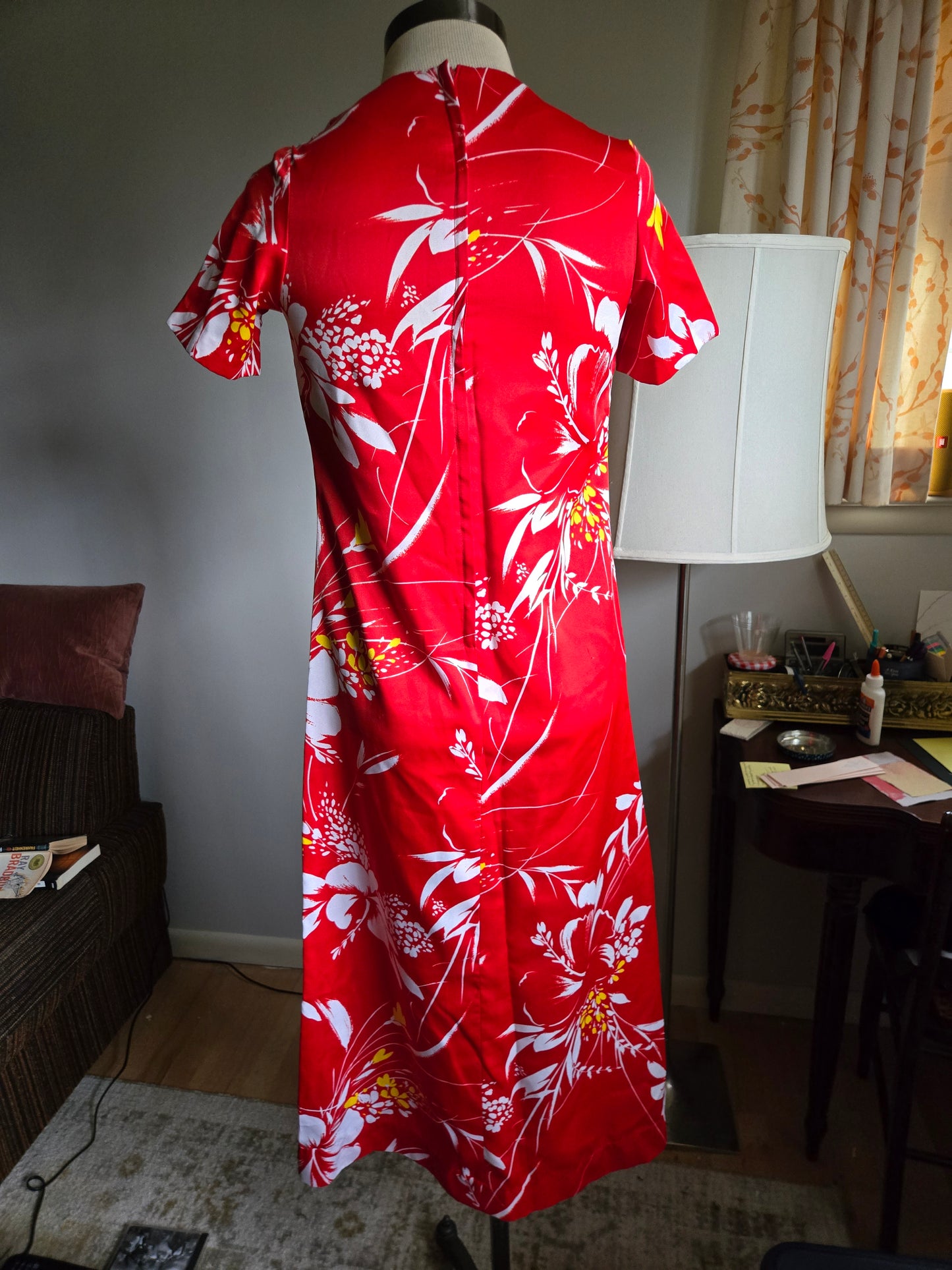 Vintage Short Sleeve Floral Print Hawaiian Dress by Holo Holo