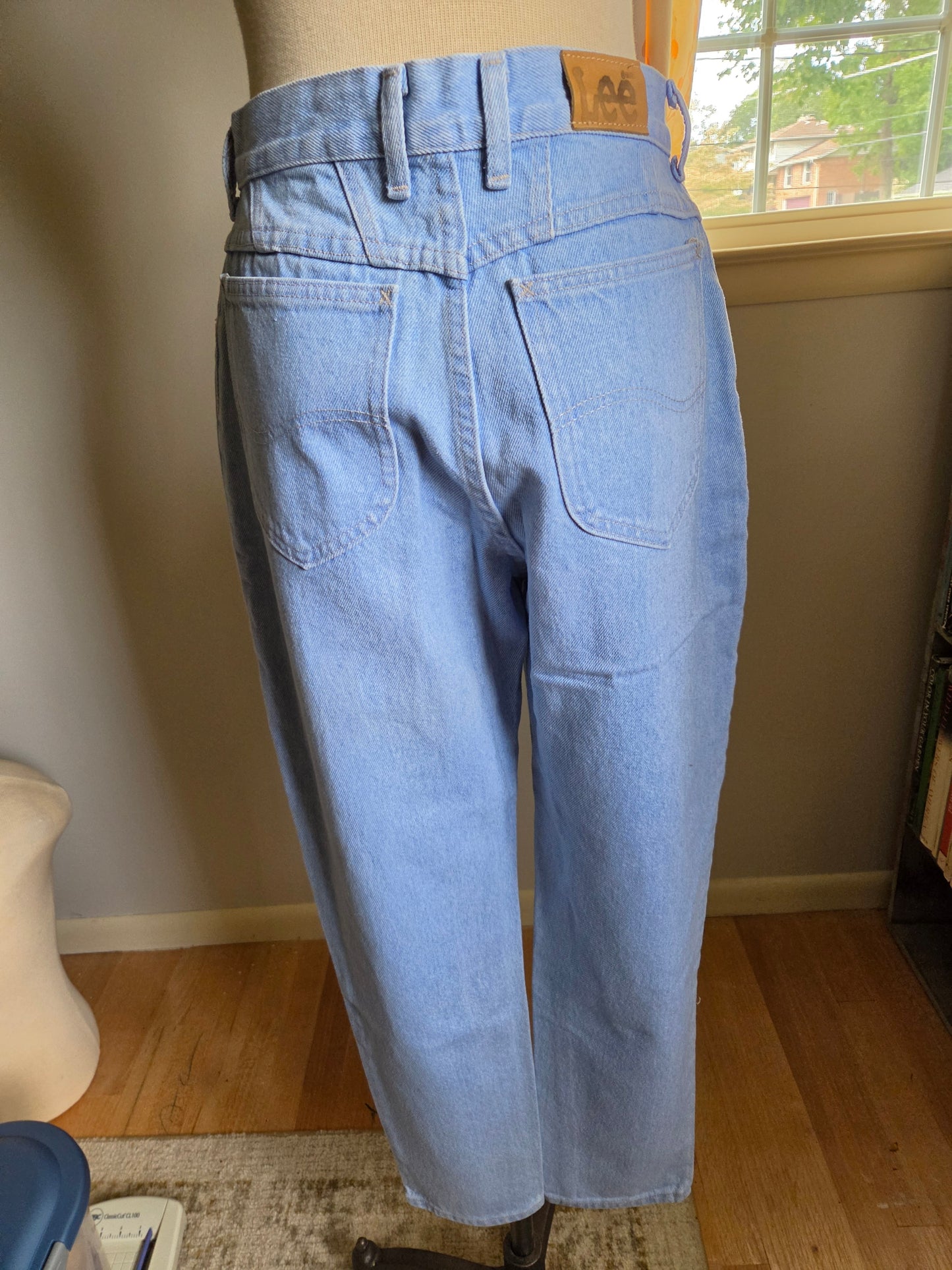 Vintage Light Blue Denim Jeans by Lee Size 8