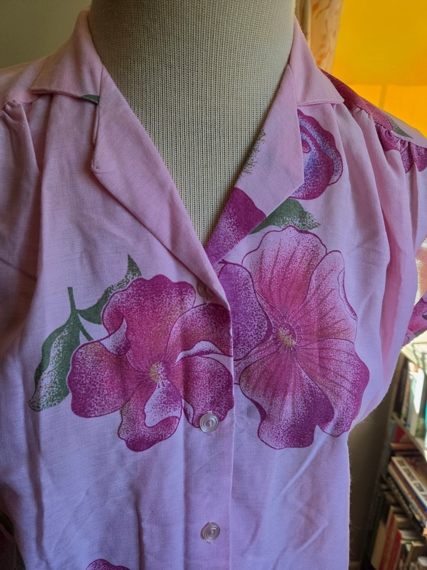 Vintage Short Sleeve Floral Print Blouse by Stoplight