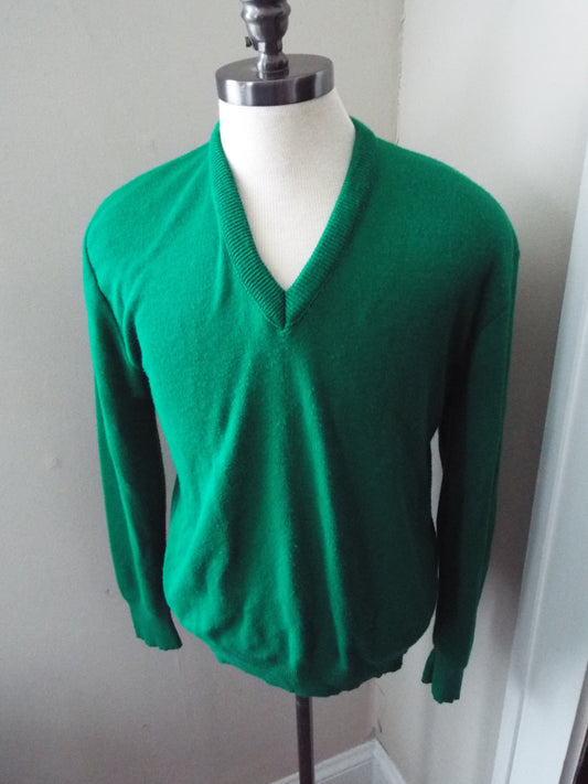 Vintage Long Sleeve Vee Neck Green Sweater by Mc Briar