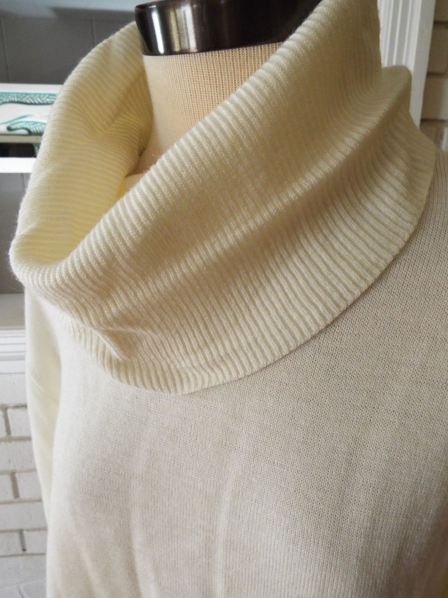 Vintage Off White Turtle Neck Sweater by Gotham. NEVER WORN!!