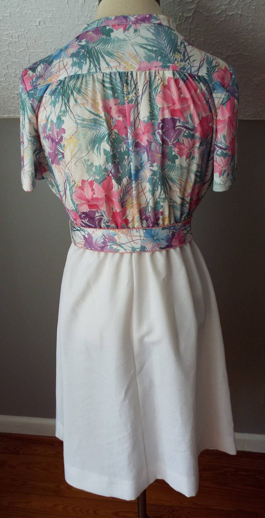 Vintage Short Sleeve Dress with Colorful Floral Print