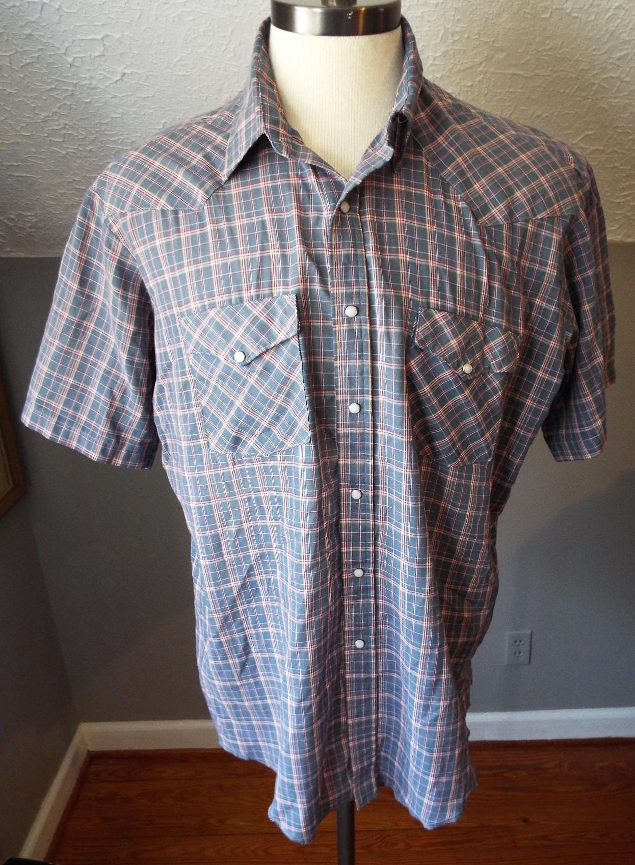 Vintage Short Sleeve Gray Plaid Western Snap Shirt