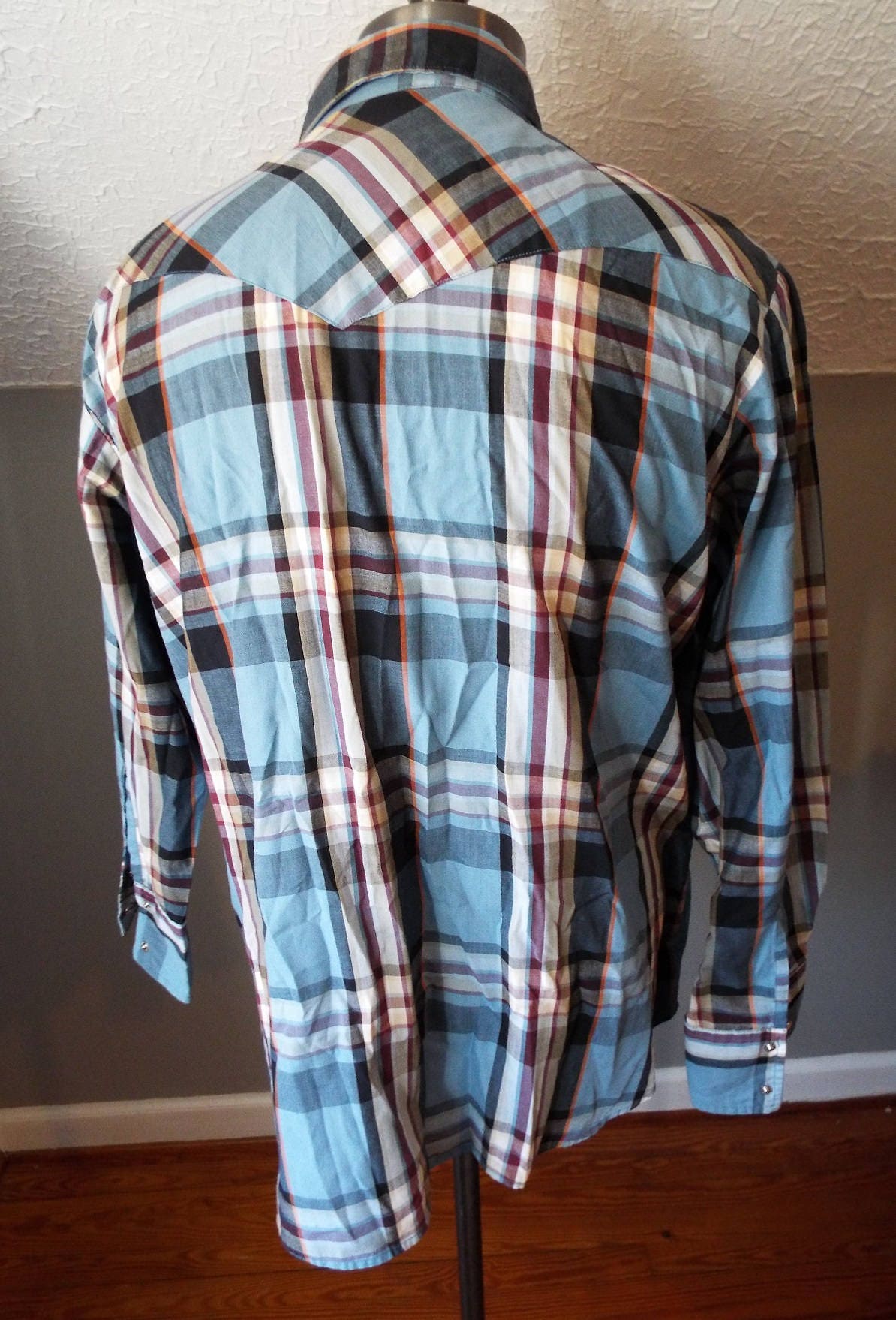 Vintage Long Sleeve Button Down Plaid Western Snap Shirt by Wrangler