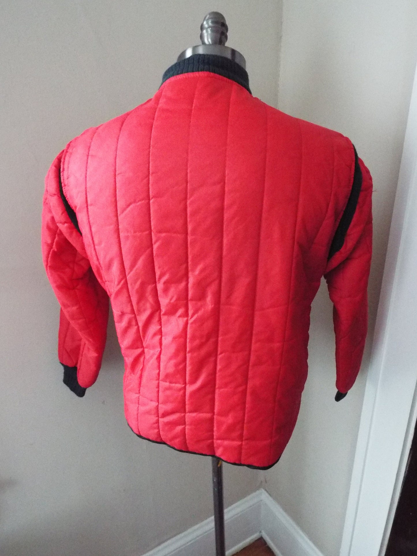 Vintage Long Sleeve Red Insulated Jacket