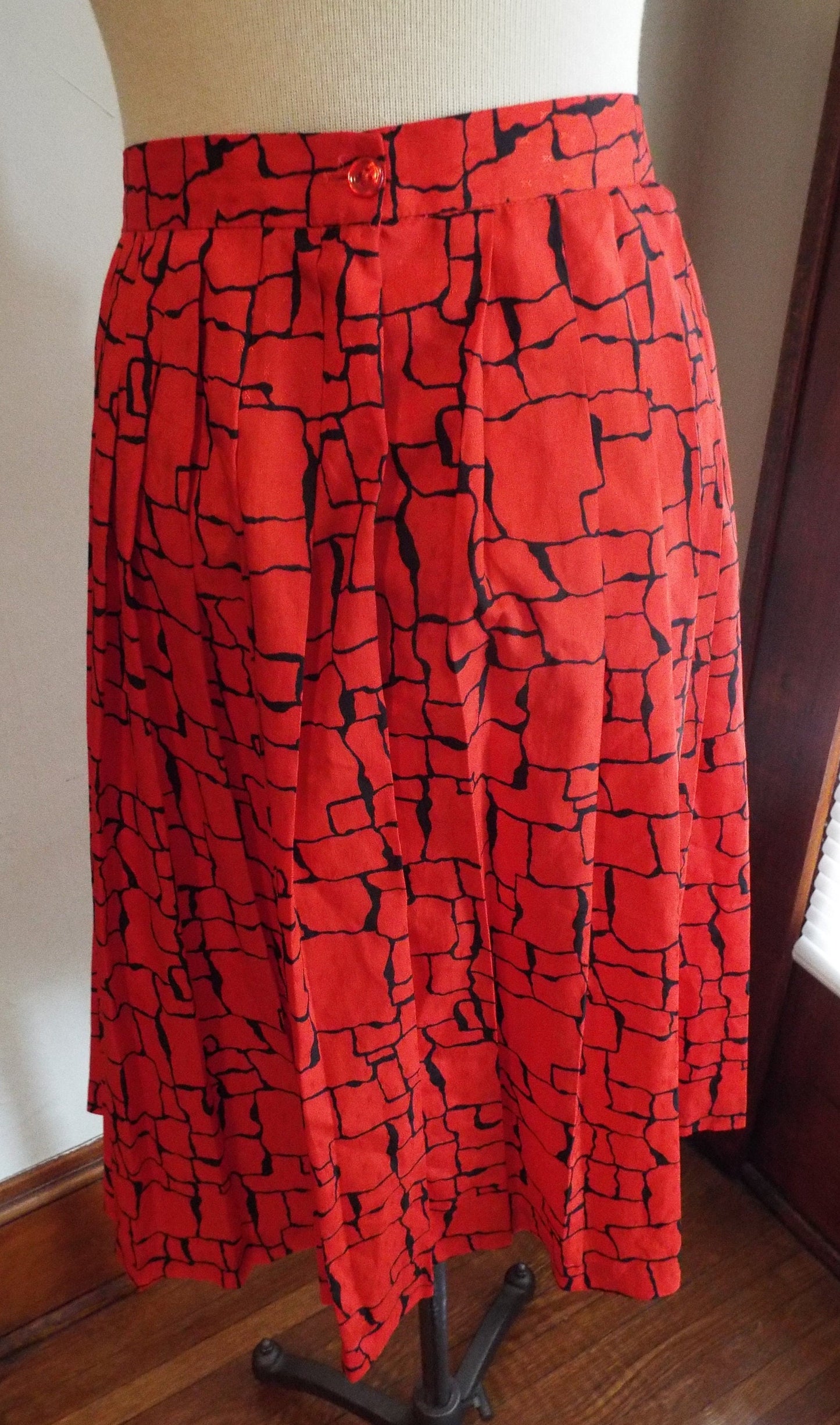 Vintage Red and Black Print Skirt
