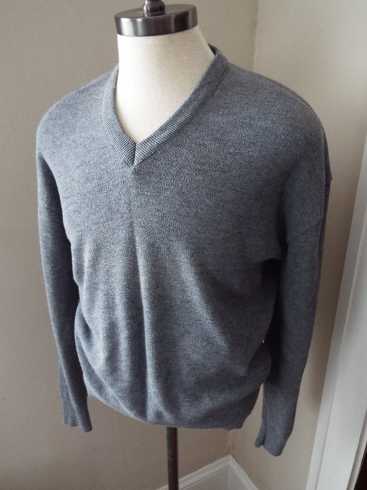 Vintage Long Sleeve Vee Neck Sweater by McBriar