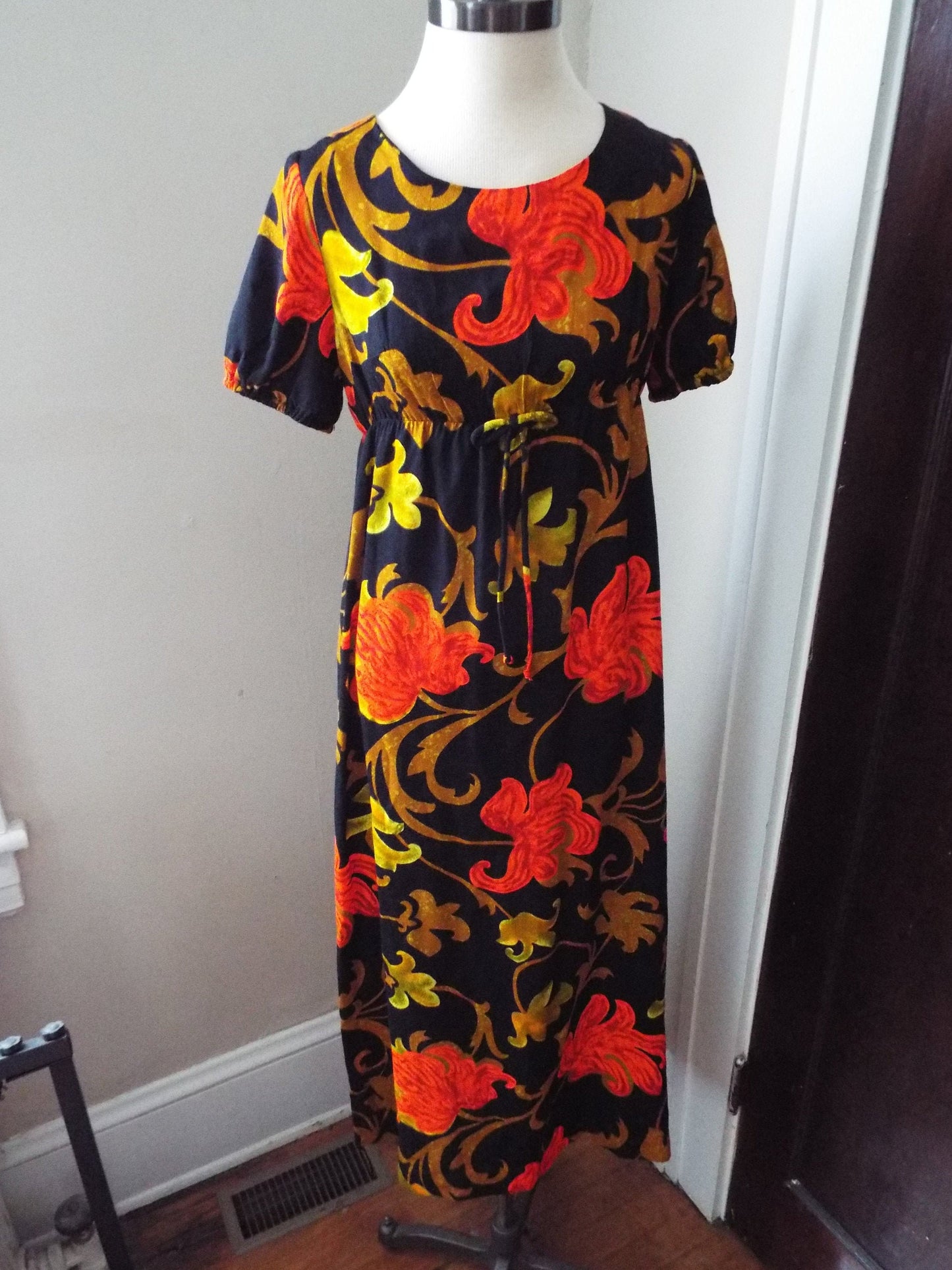 Vintage Short Sleeve Floral Print Dress by Marian Sue