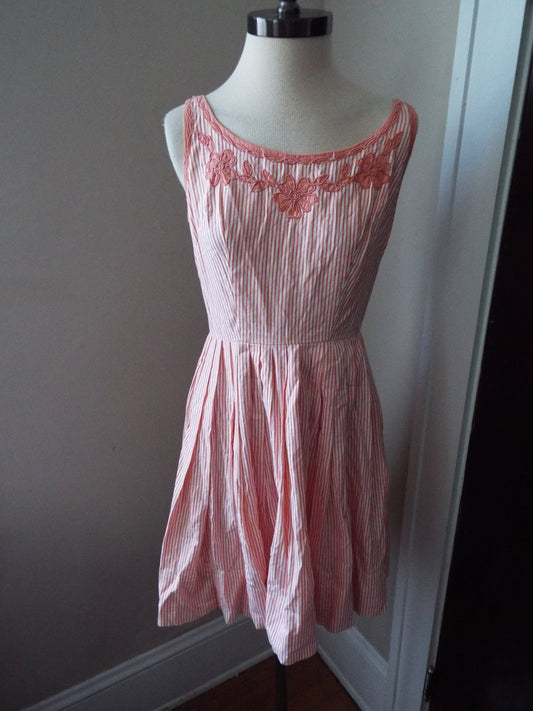 Vintage Sleeveless Pink and White Striped Dress
